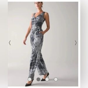 White House Black Market Jumpsuit with belt V Neck Black and White